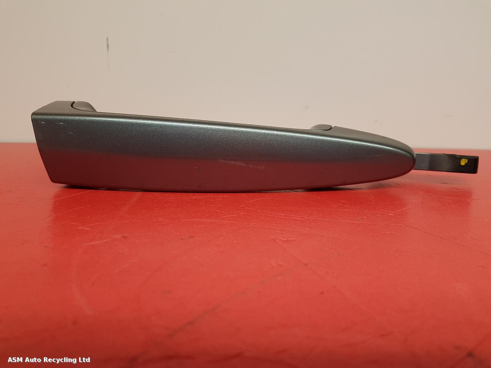 View Auto part Door Handle Bmw 3 Series 2011