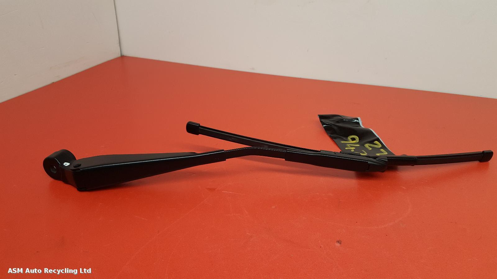 View Auto part Wiper Arm Land Rover Discovery 2017