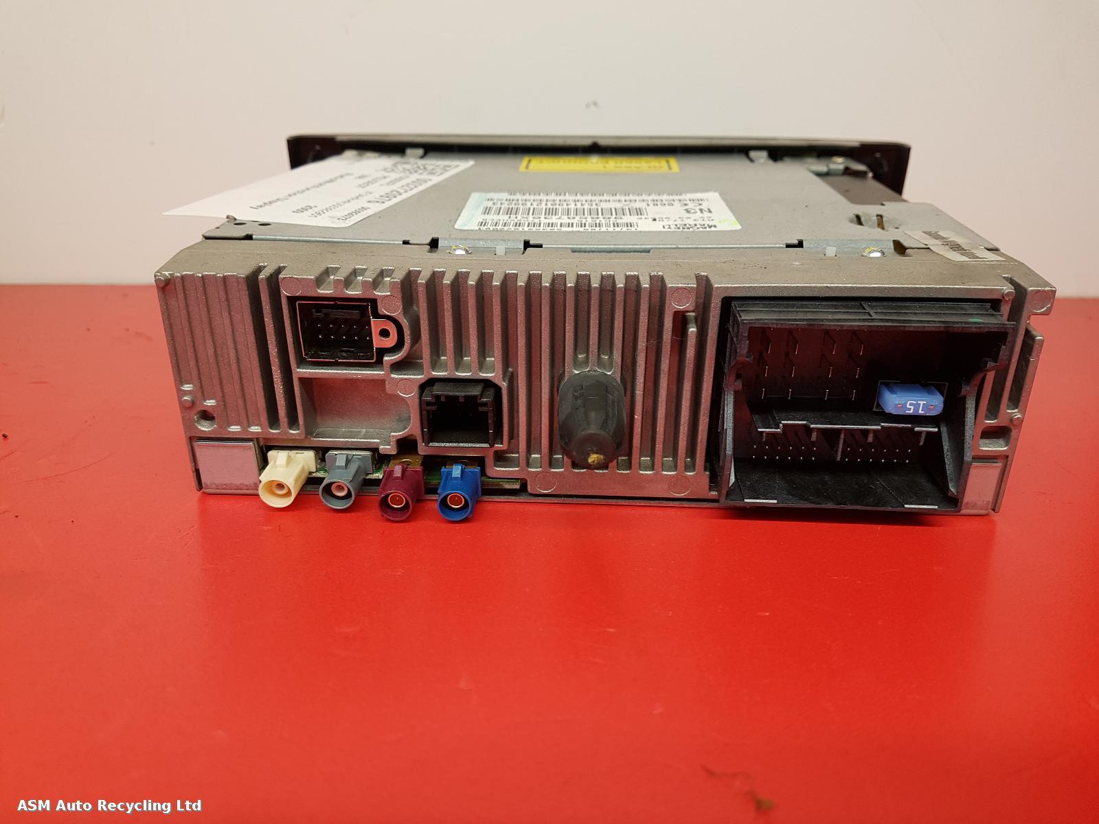 View Auto part Radio Display Peugeot 308 2009