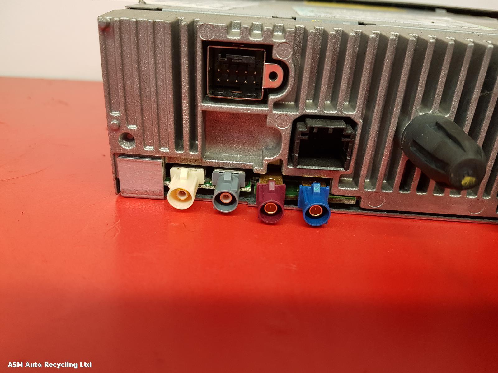 View Auto part Radio Display Peugeot 308 2009
