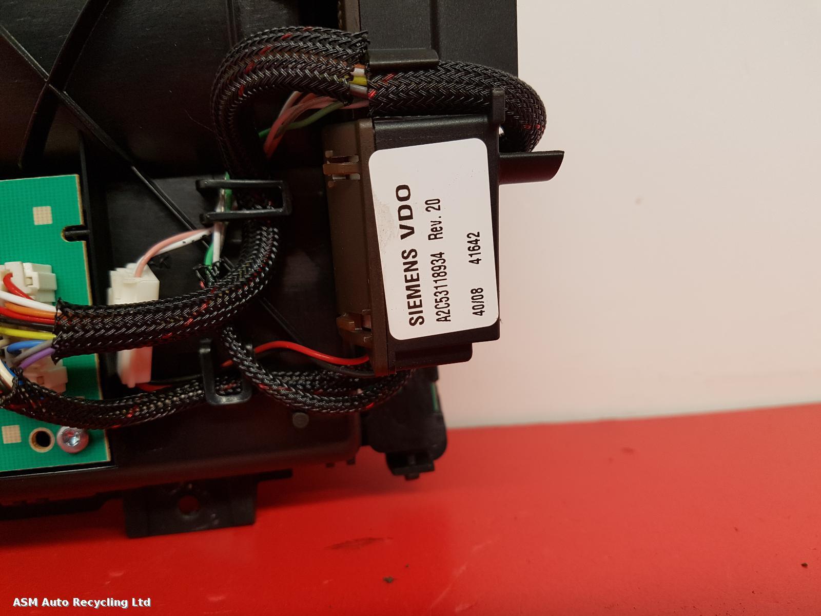 View Auto part Radio Display Peugeot 308 2009