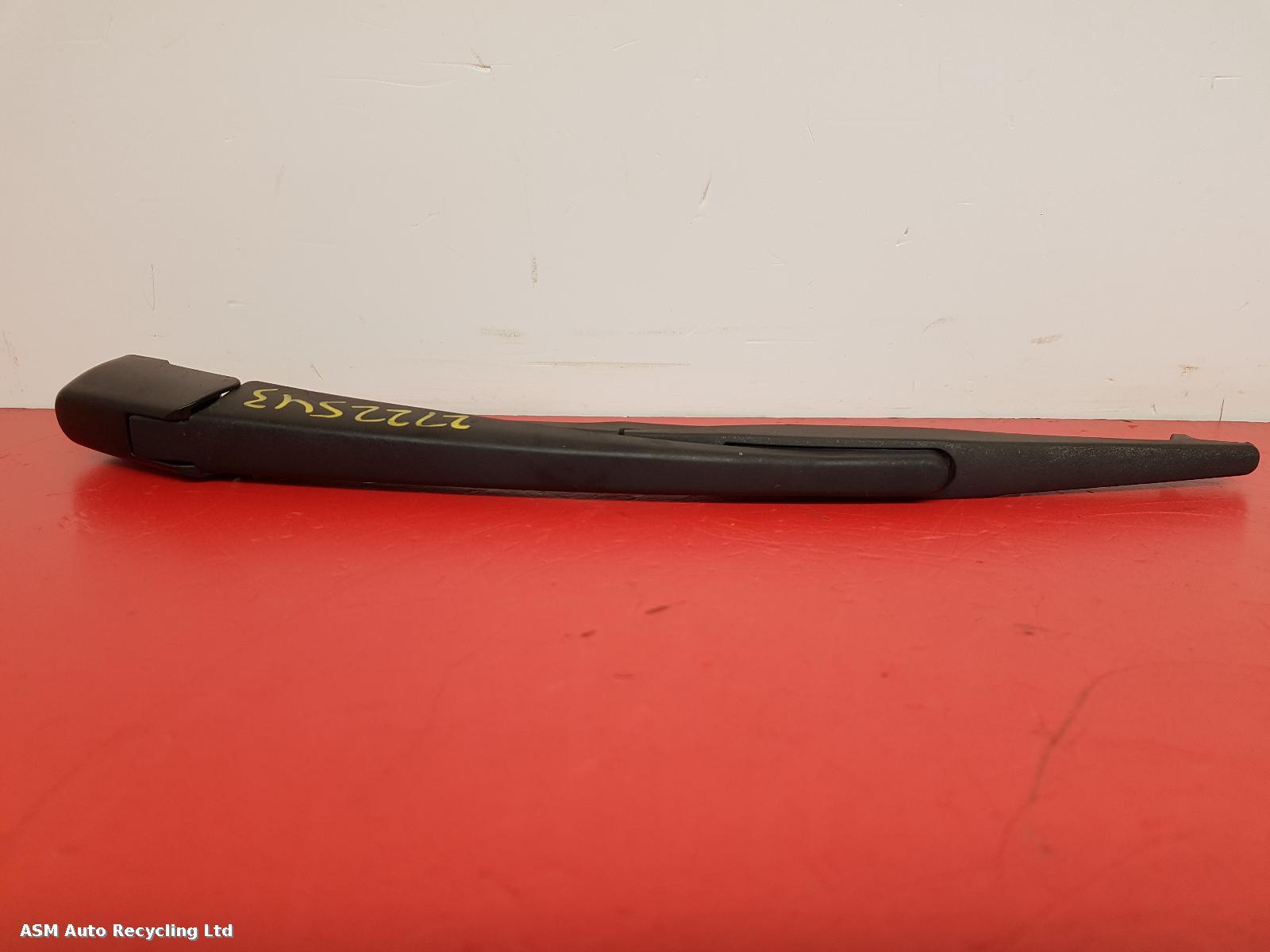 View Auto part Wiper Arm Honda Hrv 2016