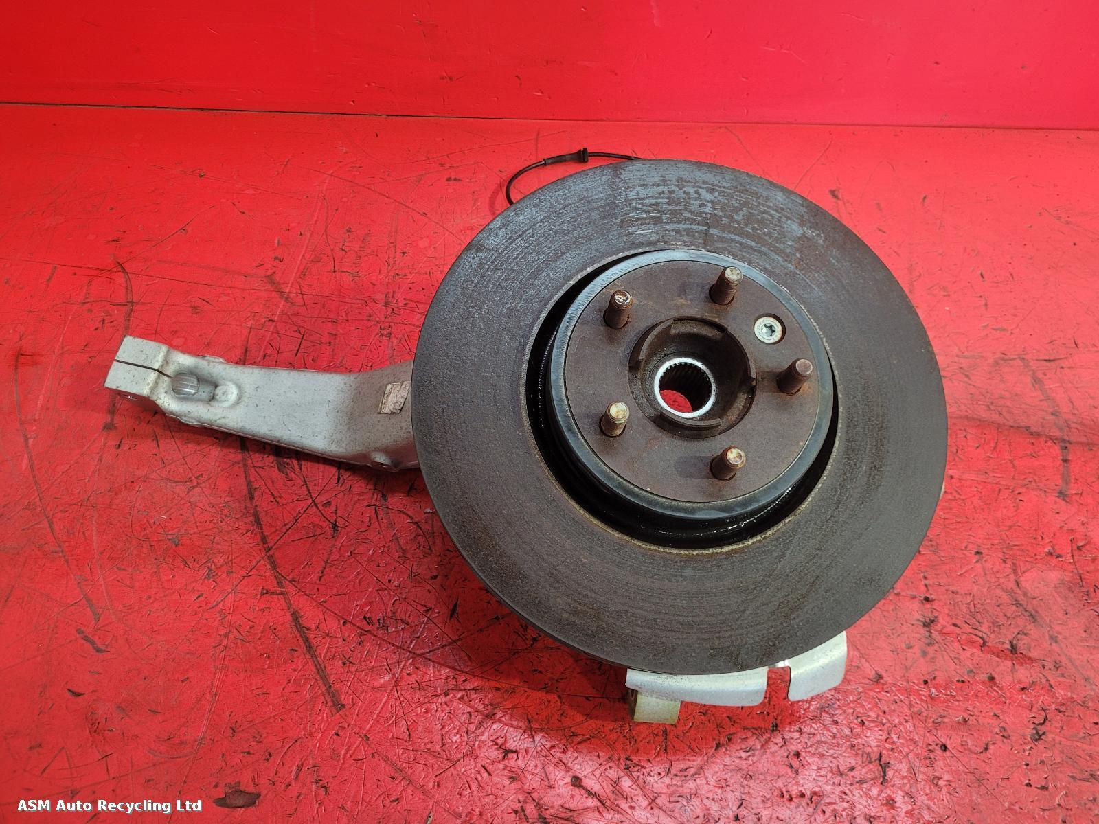 View Auto part LF Hub/Stub Axle Assembly Land Rover Range Rover Sport 2020