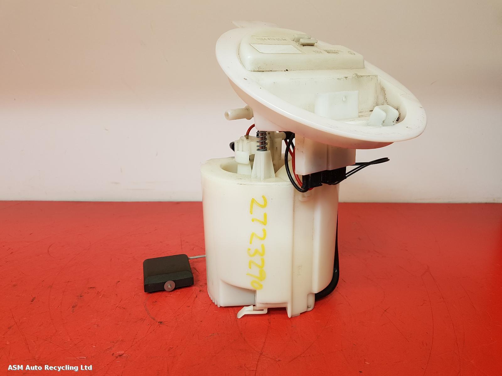 View Auto part Fuel Sending Unit Mercedes C Class 2008