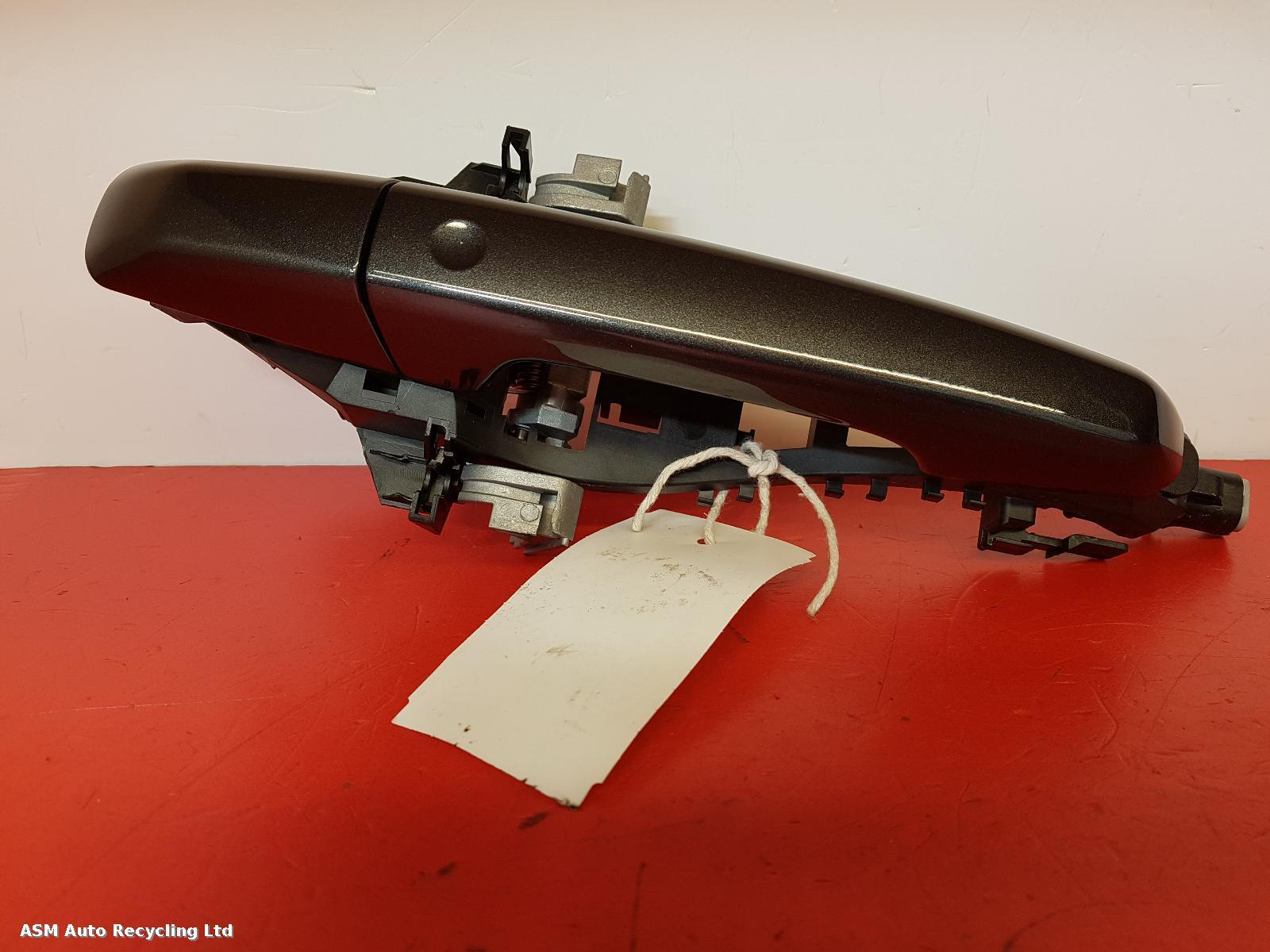 View Auto part Door Handle Land Rover Range Rover 2020