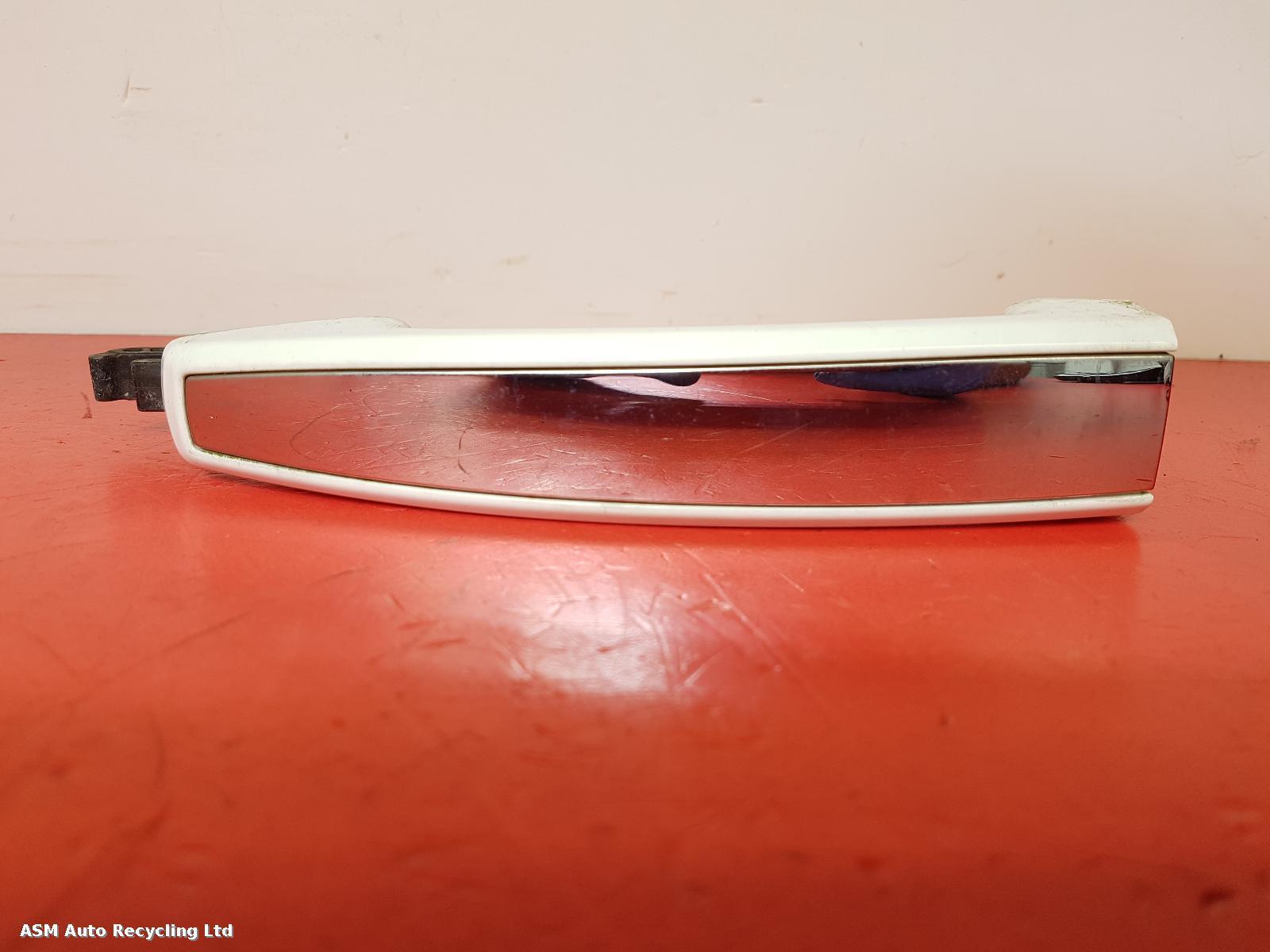 View Auto part Door Handle Chevrolet Trax 2013
