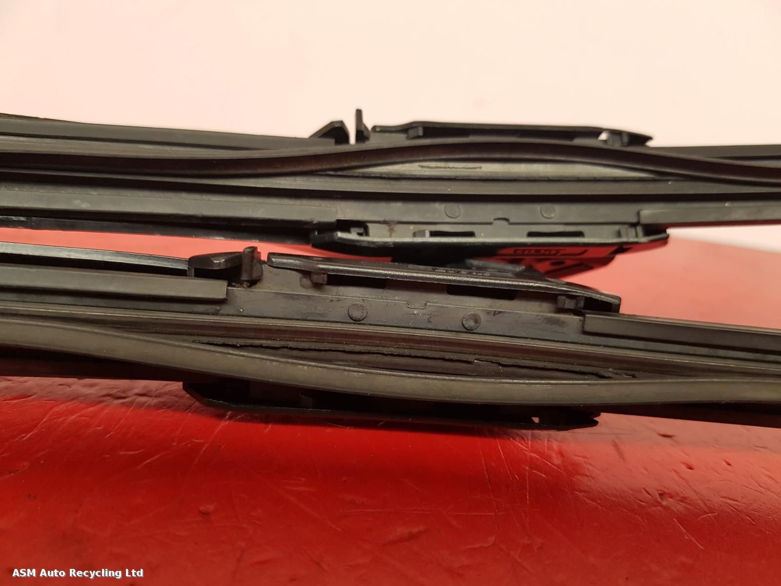 View Auto part Wiper Arm Audi A8 2005