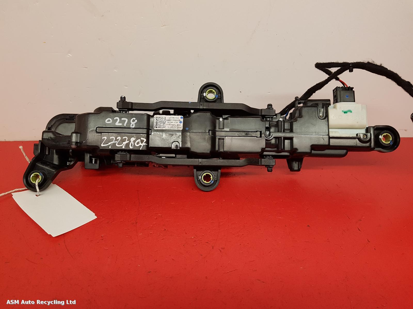 View Auto part Door Handle Land Rover Range Rover Evoque 2020