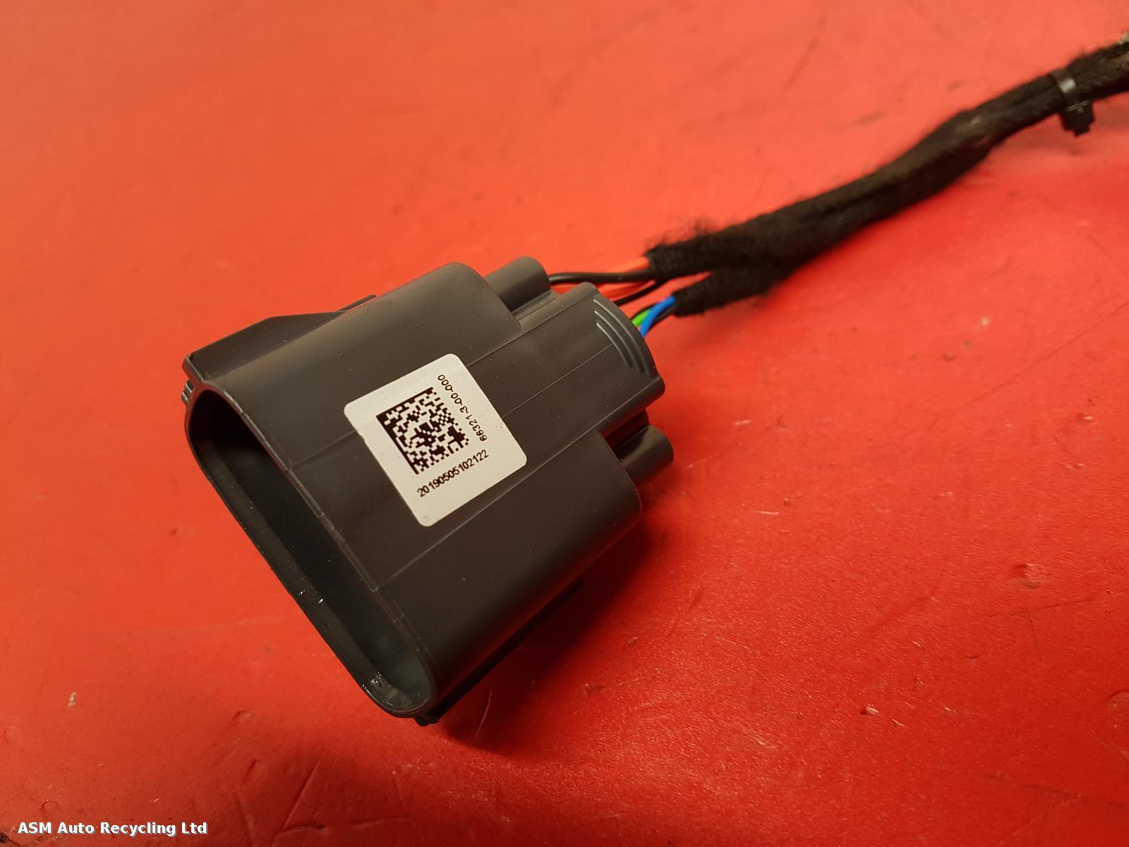 View Auto part Door Handle Land Rover Range Rover Evoque 2020