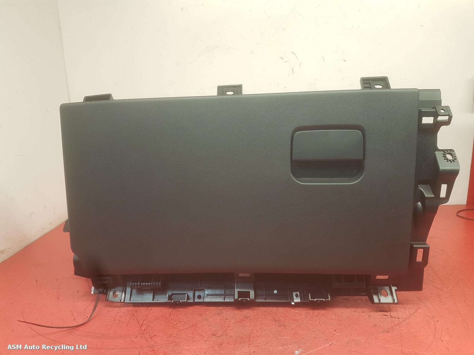 View Auto part Glove Box Land Rover Range Rover Evoque 2020