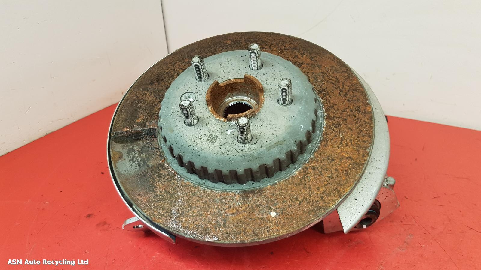 View Auto part RR Hub/Stub Axle Assembly Land Rover Range Rover Evoque 2020