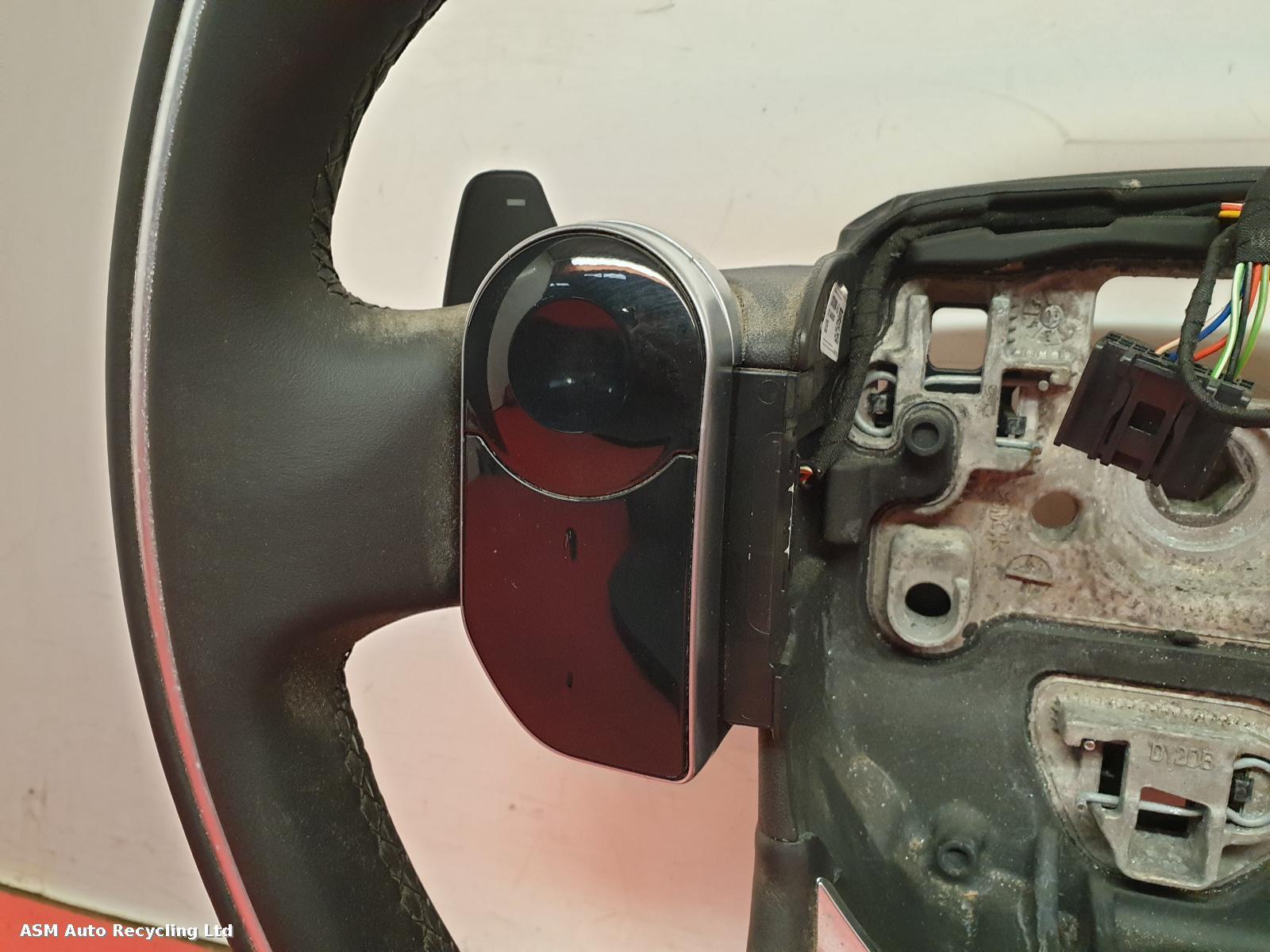 View Auto part Steering Wheel Land Rover Discovery Sport 2019