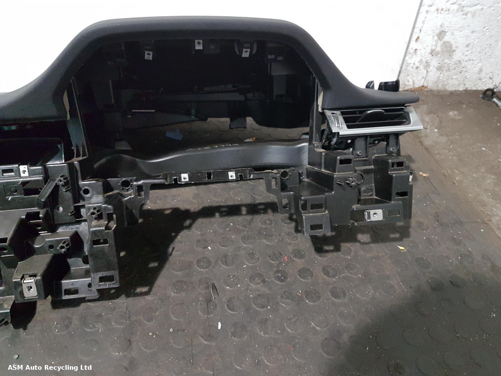 View Auto part Airbag Kit Land Rover Discovery Sport 2019