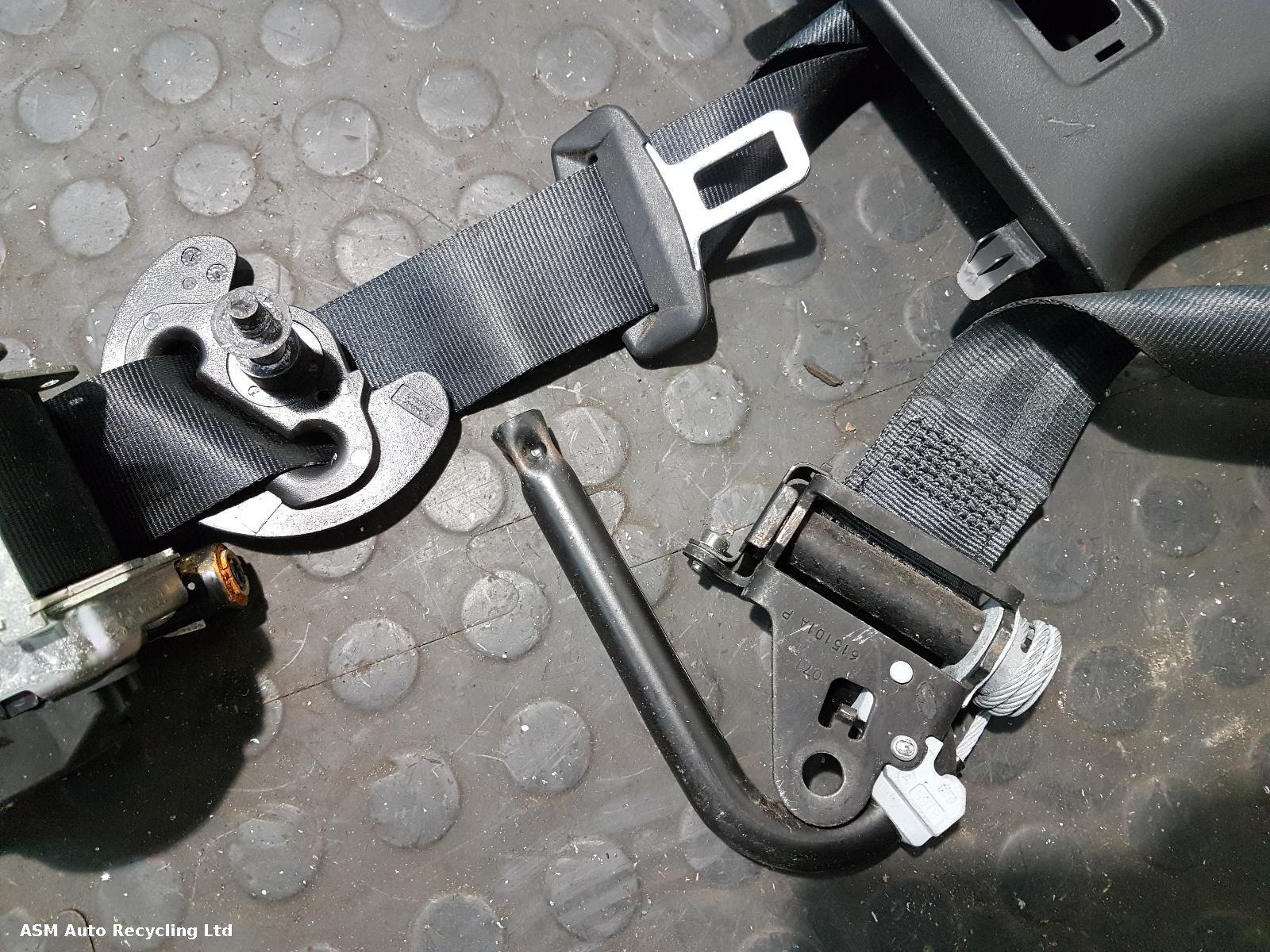 View Auto part Airbag Kit Land Rover Discovery Sport 2019