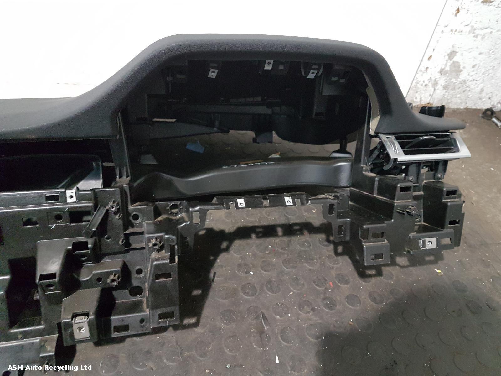 View Auto part Airbag Kit Land Rover Discovery Sport 2019