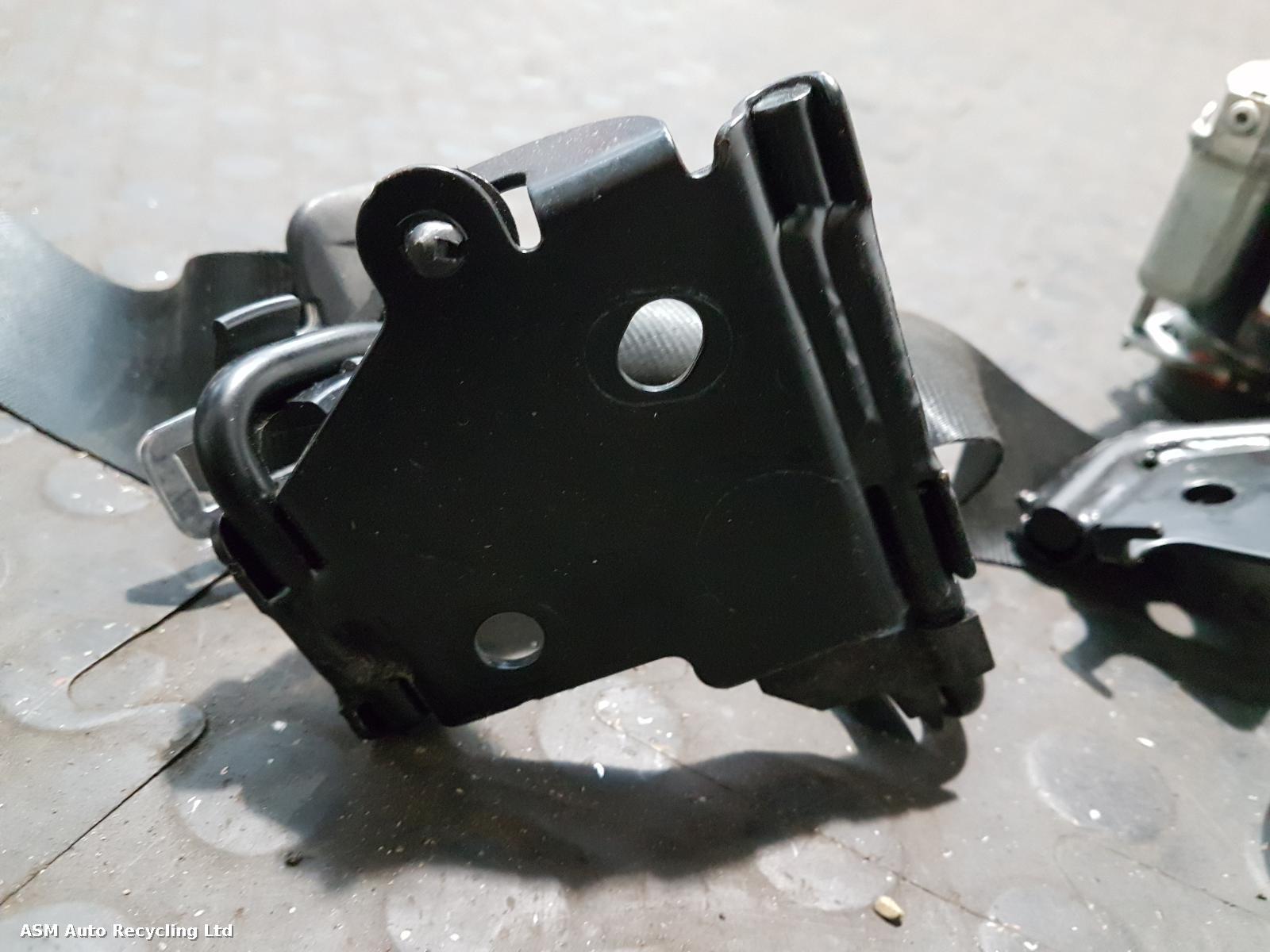 View Auto part Airbag Kit Land Rover Discovery Sport 2019