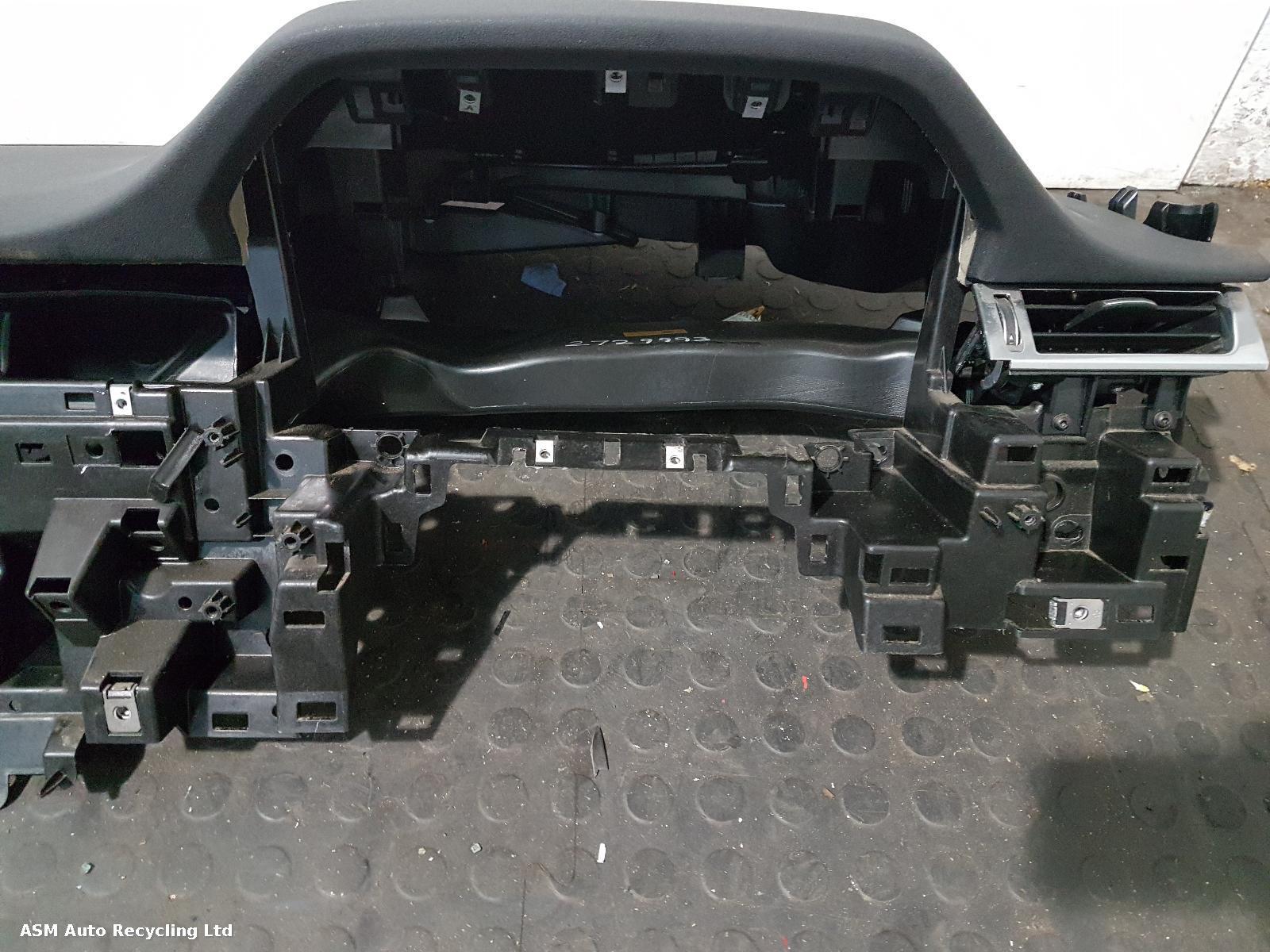 View Auto part Airbag Kit Land Rover Discovery Sport 2019