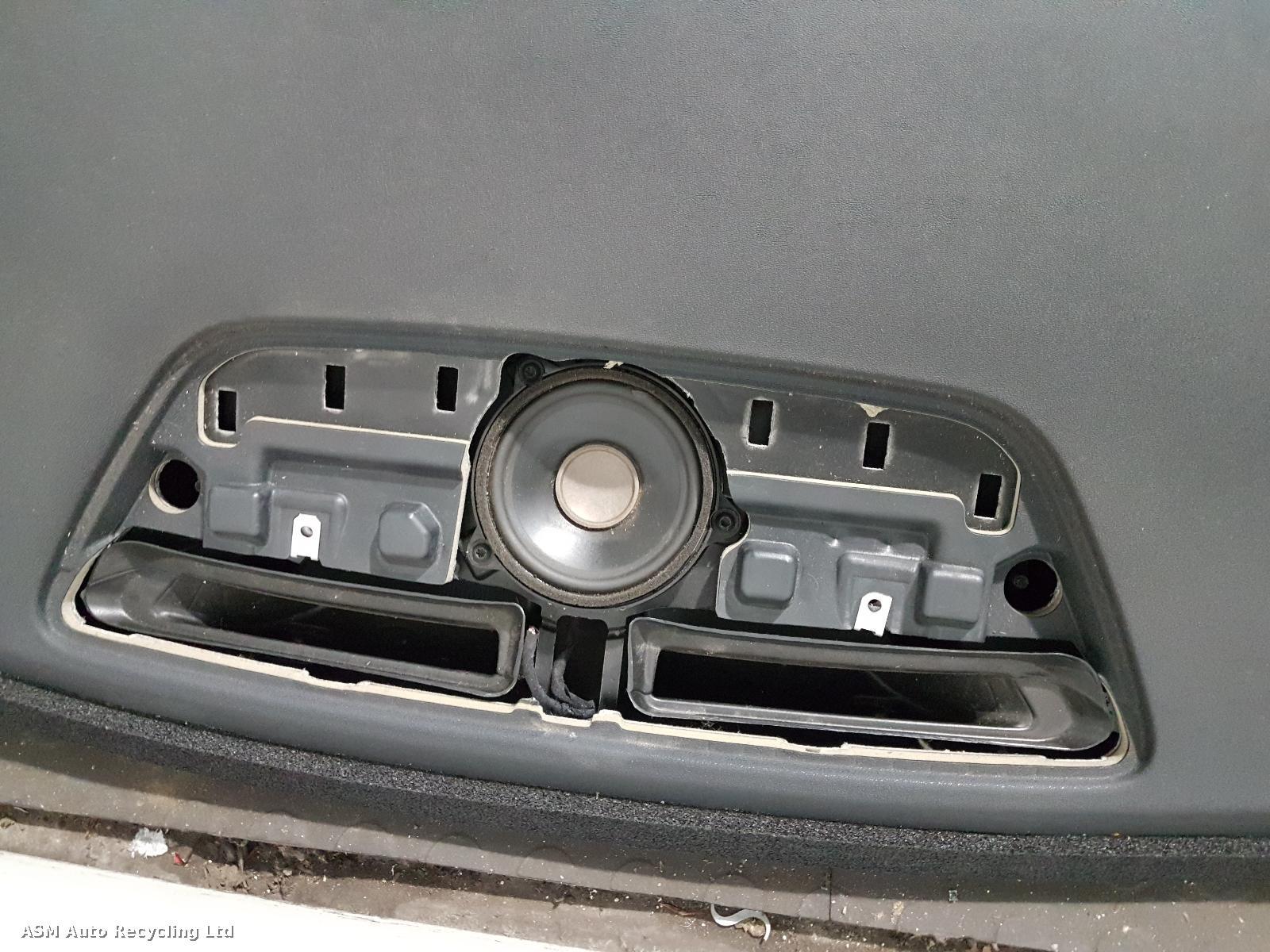 View Auto part Airbag Kit Land Rover Discovery Sport 2019