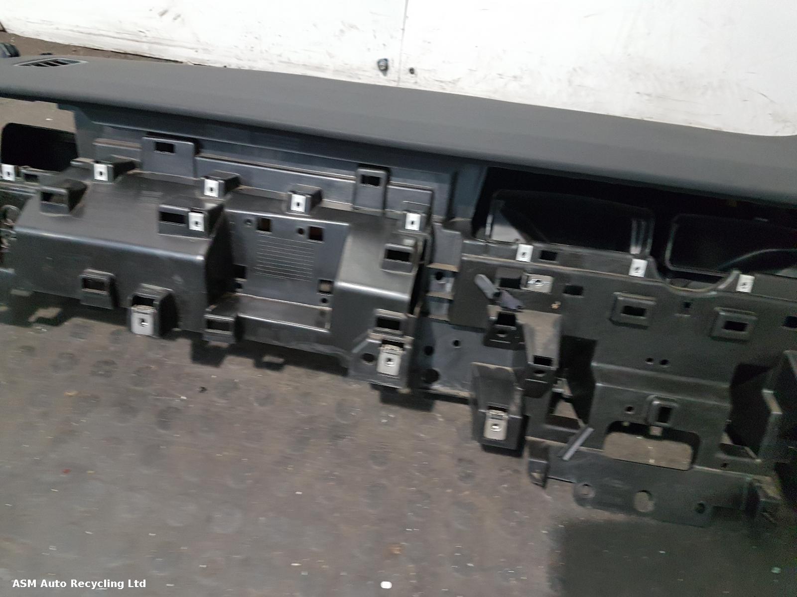 View Auto part Airbag Kit Land Rover Discovery Sport 2019