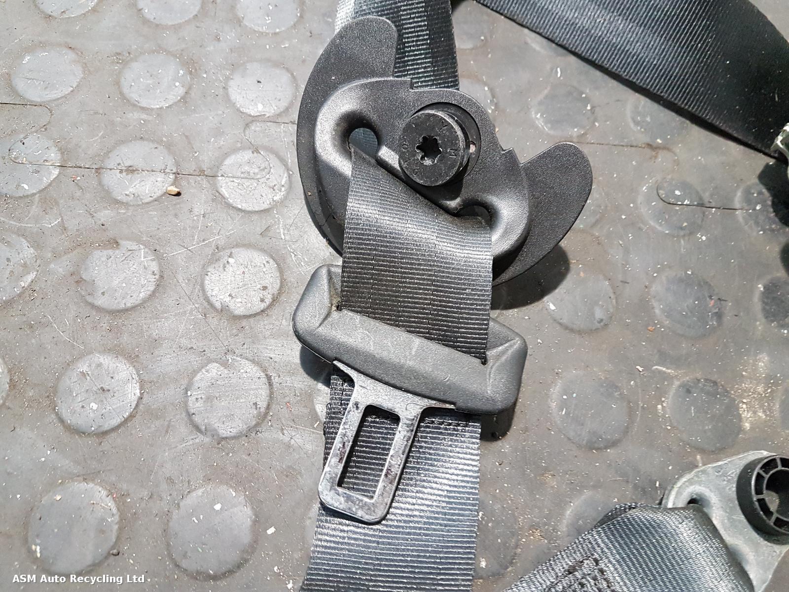 View Auto part Airbag Kit Land Rover Discovery Sport 2019