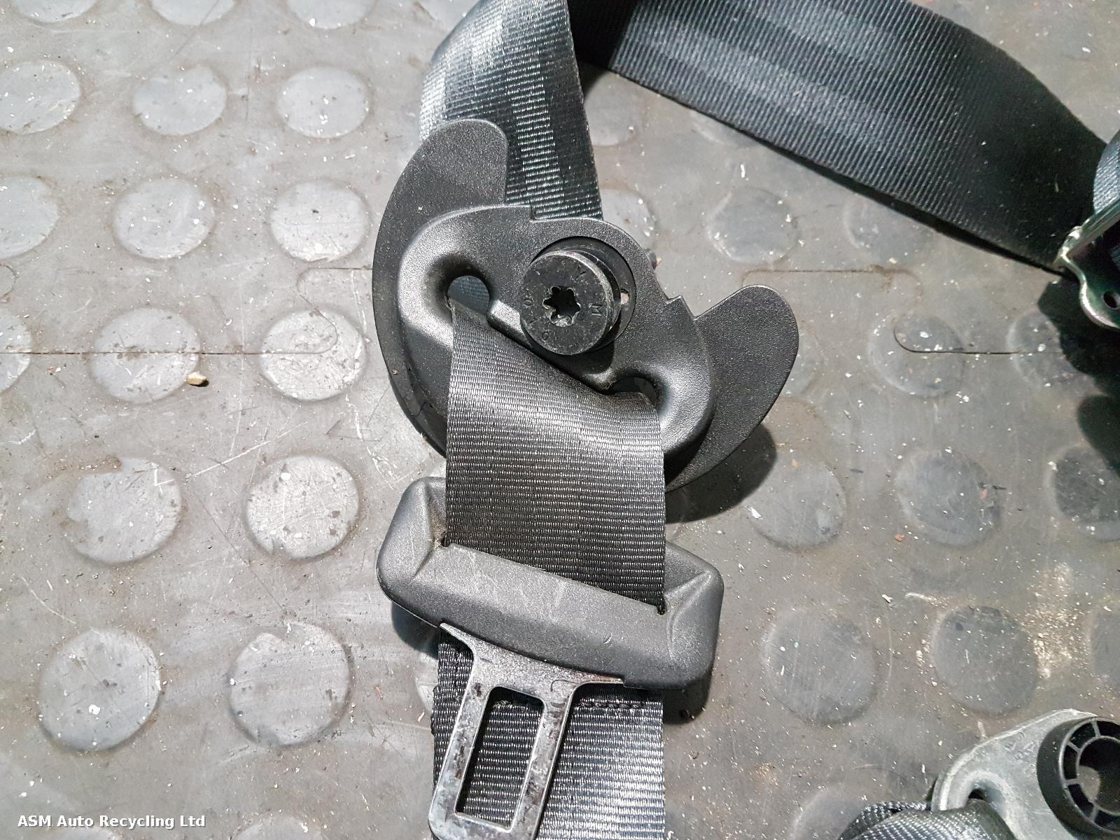 View Auto part Airbag Kit Land Rover Discovery Sport 2019