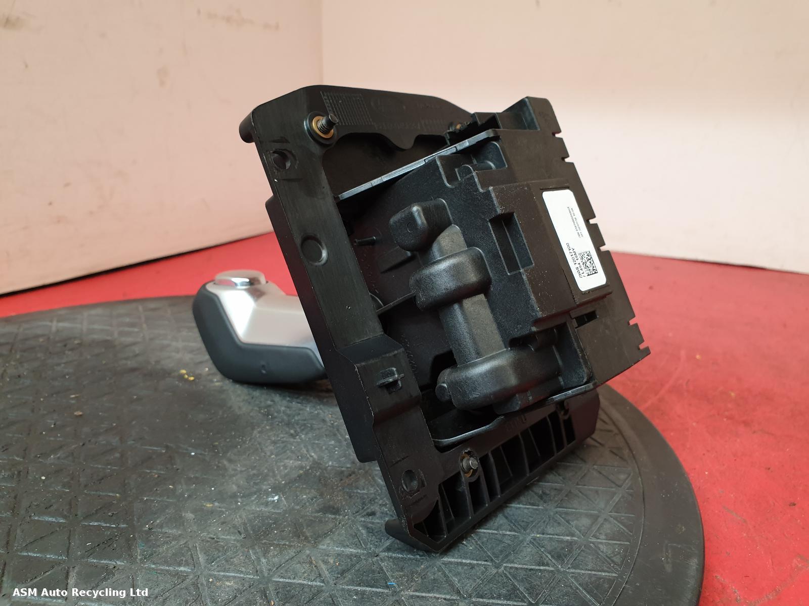 View Auto part Gear Stick/Shifter Land Rover Discovery Sport 2019