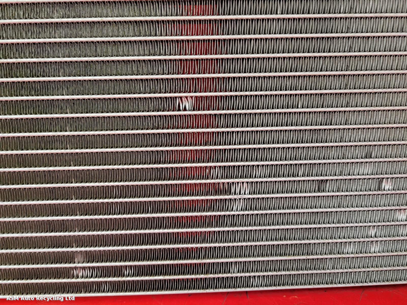 View Auto part Condenser Land Rover Range Rover Velar 2020
