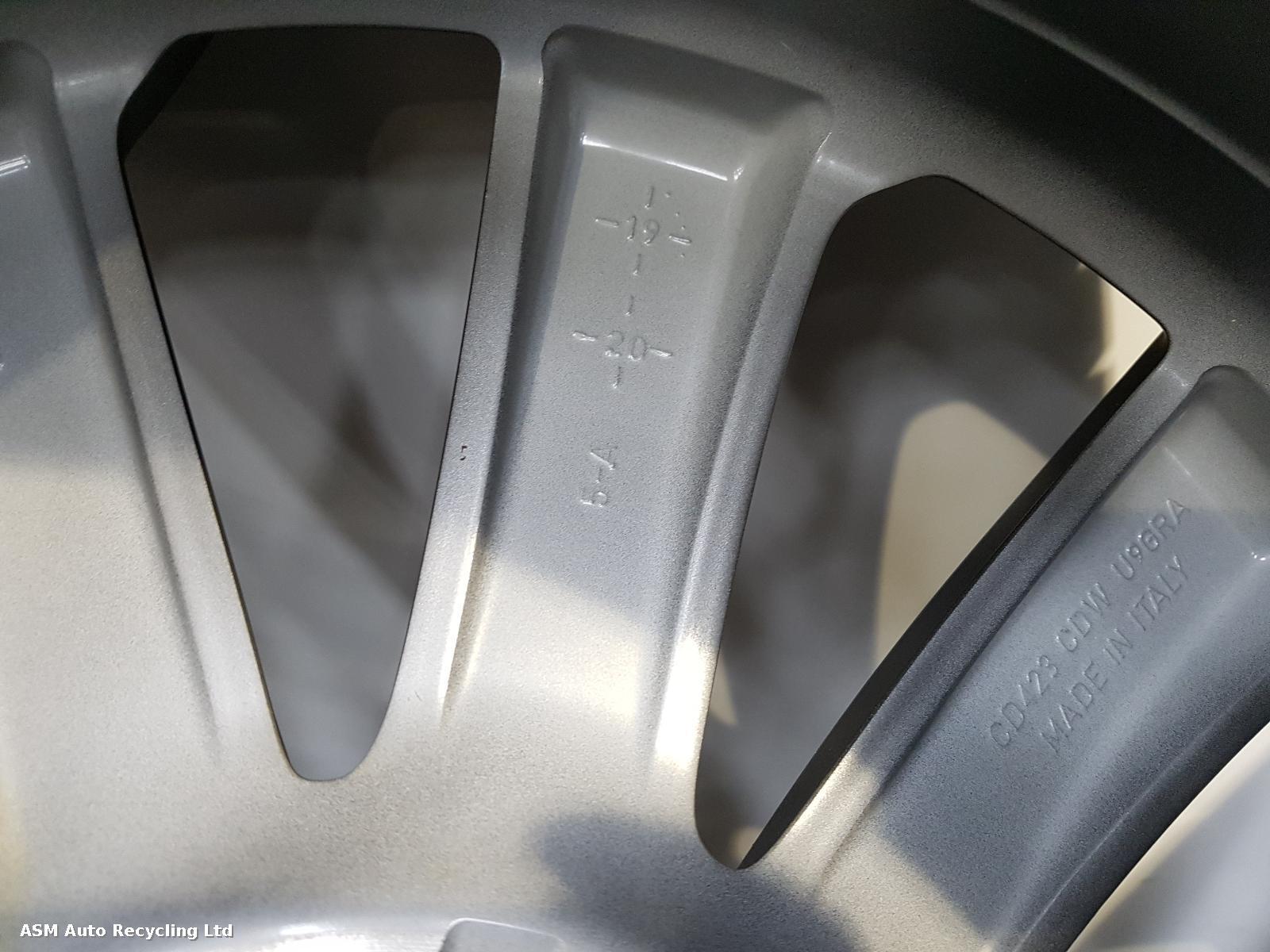 View Auto part Wheel Set Land Rover Range Rover Velar 2020