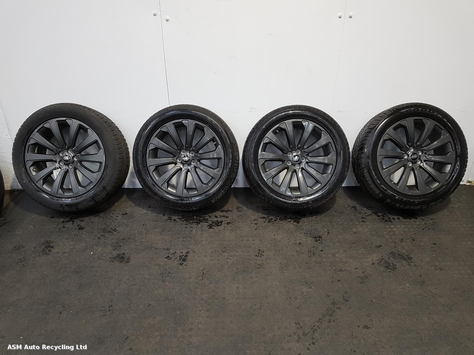 View Auto part Wheel Set Land Rover Range Rover Velar 2020