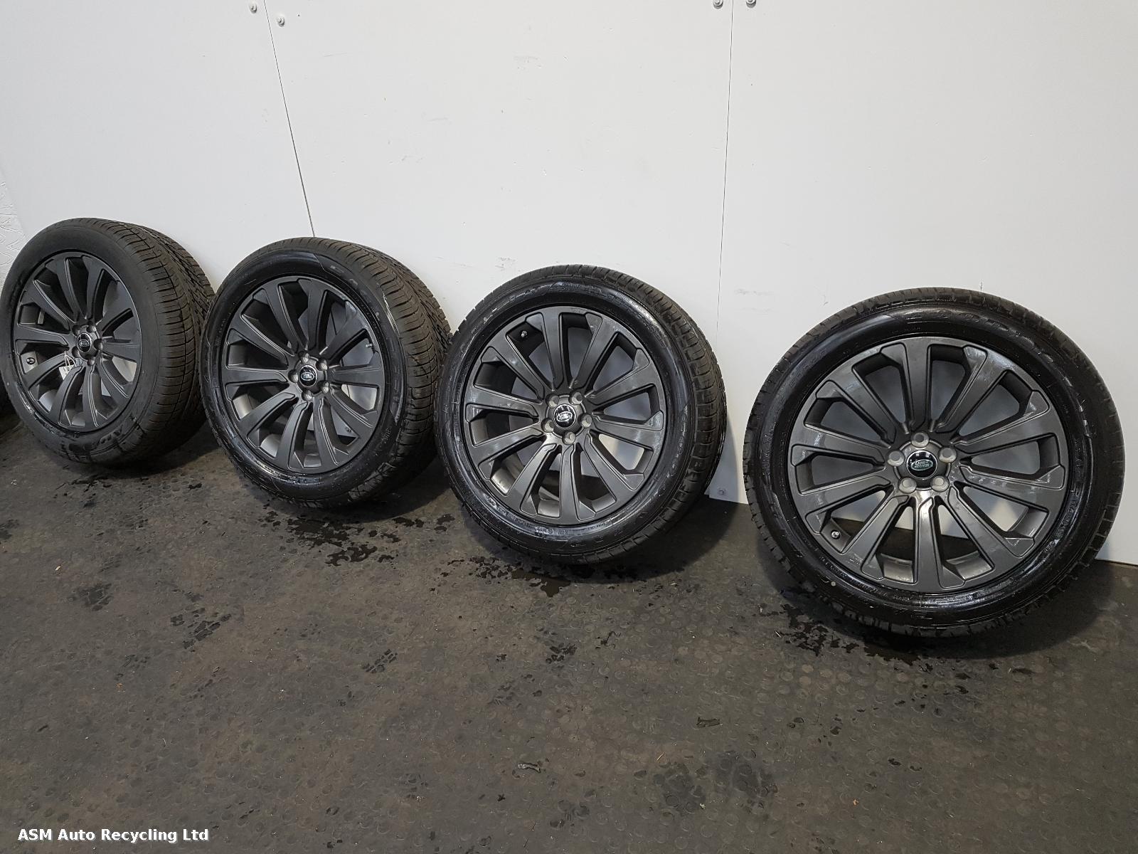 View Auto part Wheel Set Land Rover Range Rover Velar 2020