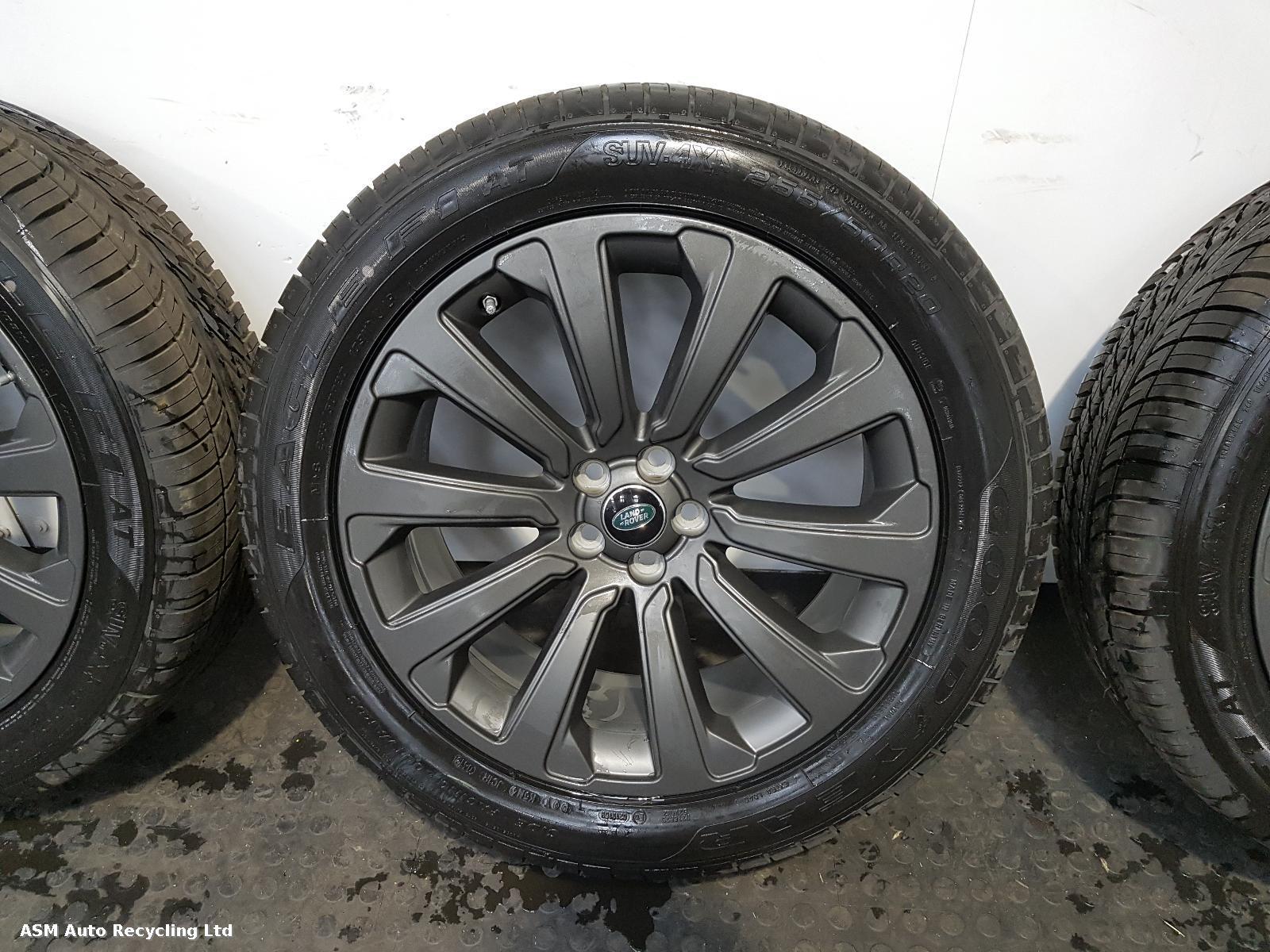 View Auto part Wheel Set Land Rover Range Rover Velar 2020