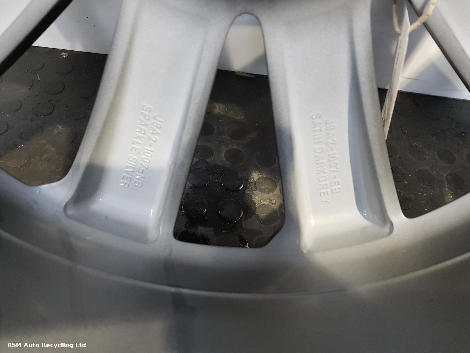 View Auto part Wheel Set Land Rover Range Rover Velar 2020