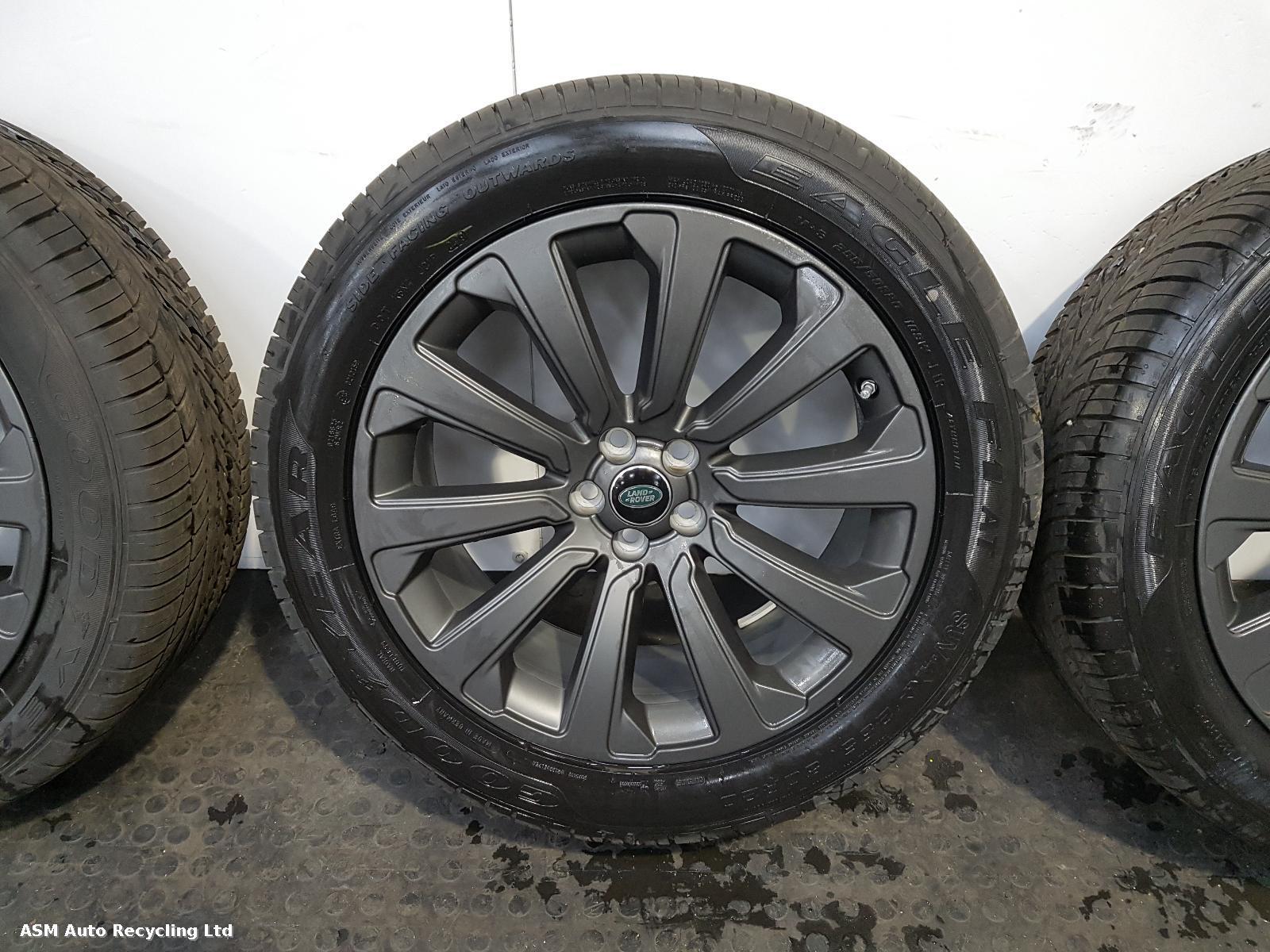 View Auto part Wheel Set Land Rover Range Rover Velar 2020