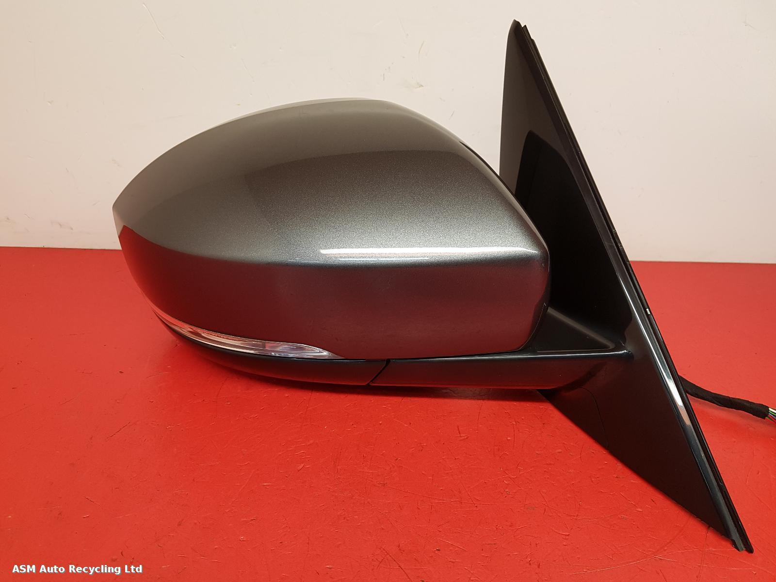 View Auto part R Door Mirror Land Rover Range Rover 2020