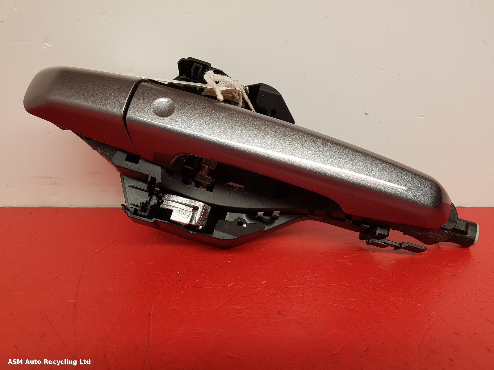 View Auto part Door Handle Land Rover Range Rover Sport 2020