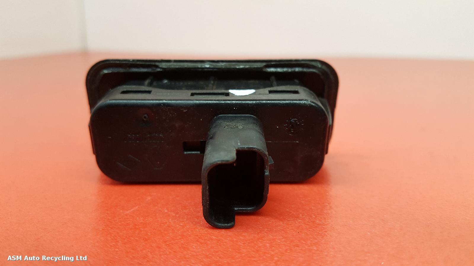 View Auto part Tailgate Handle Renault Megane 2006