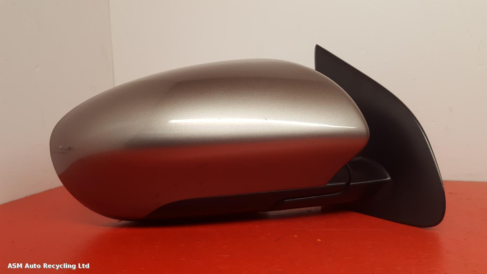View Auto part R Door Mirror Nissan Qashqai 2009