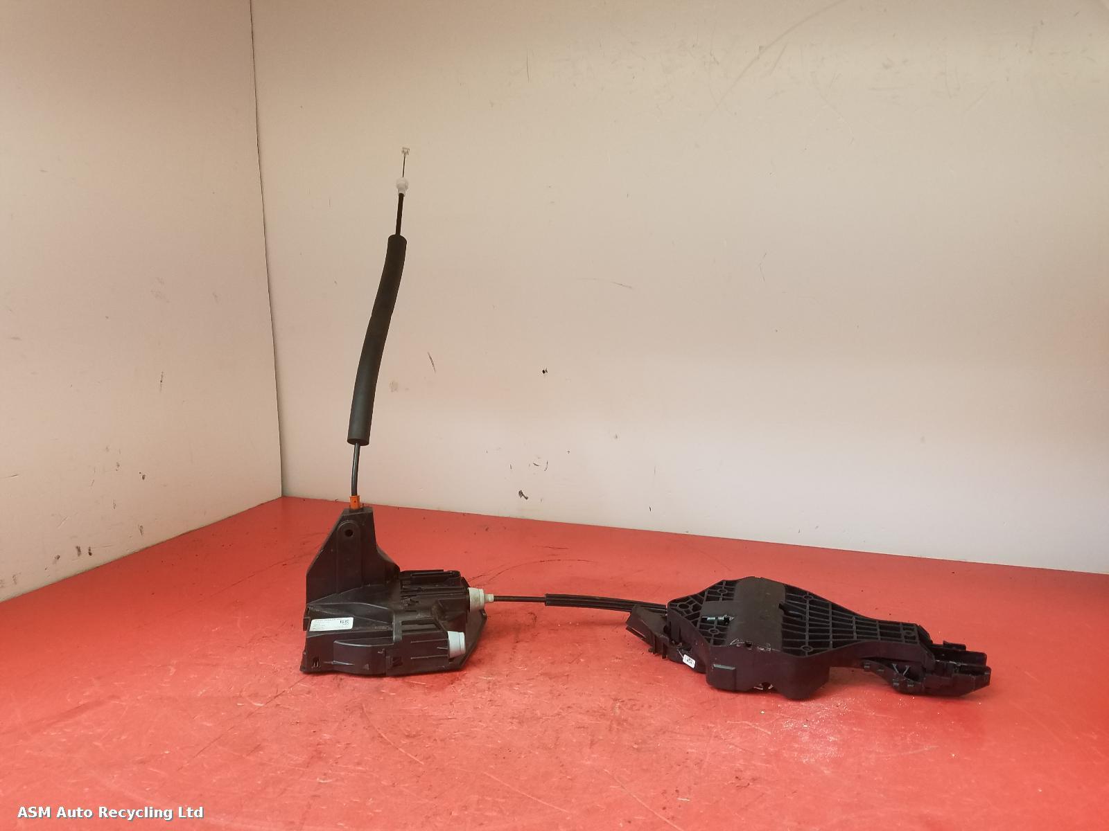 View Auto part Door Lock Assembly Jaguar Xf 2019