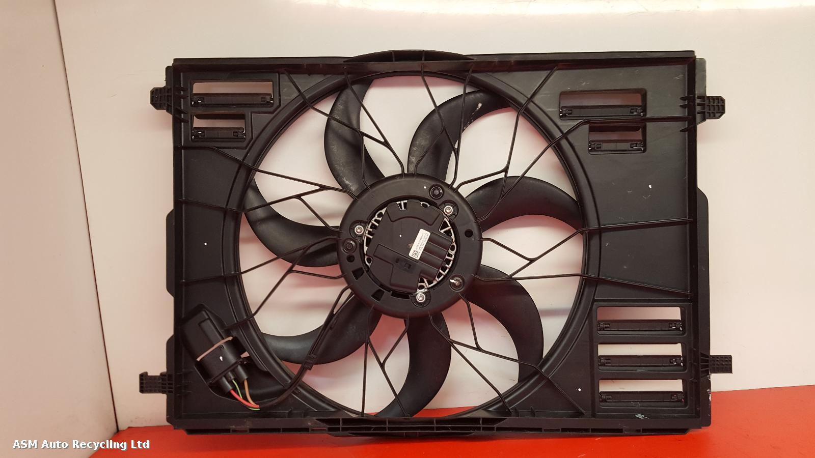 View Auto part Engine Cooling Motor Mercedes A Class 2019