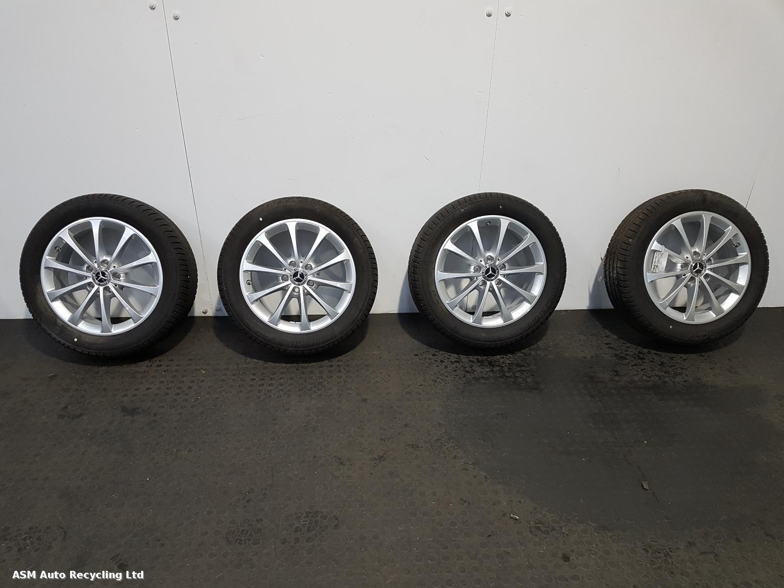 View Auto part Wheel Set Mercedes A Class 2019