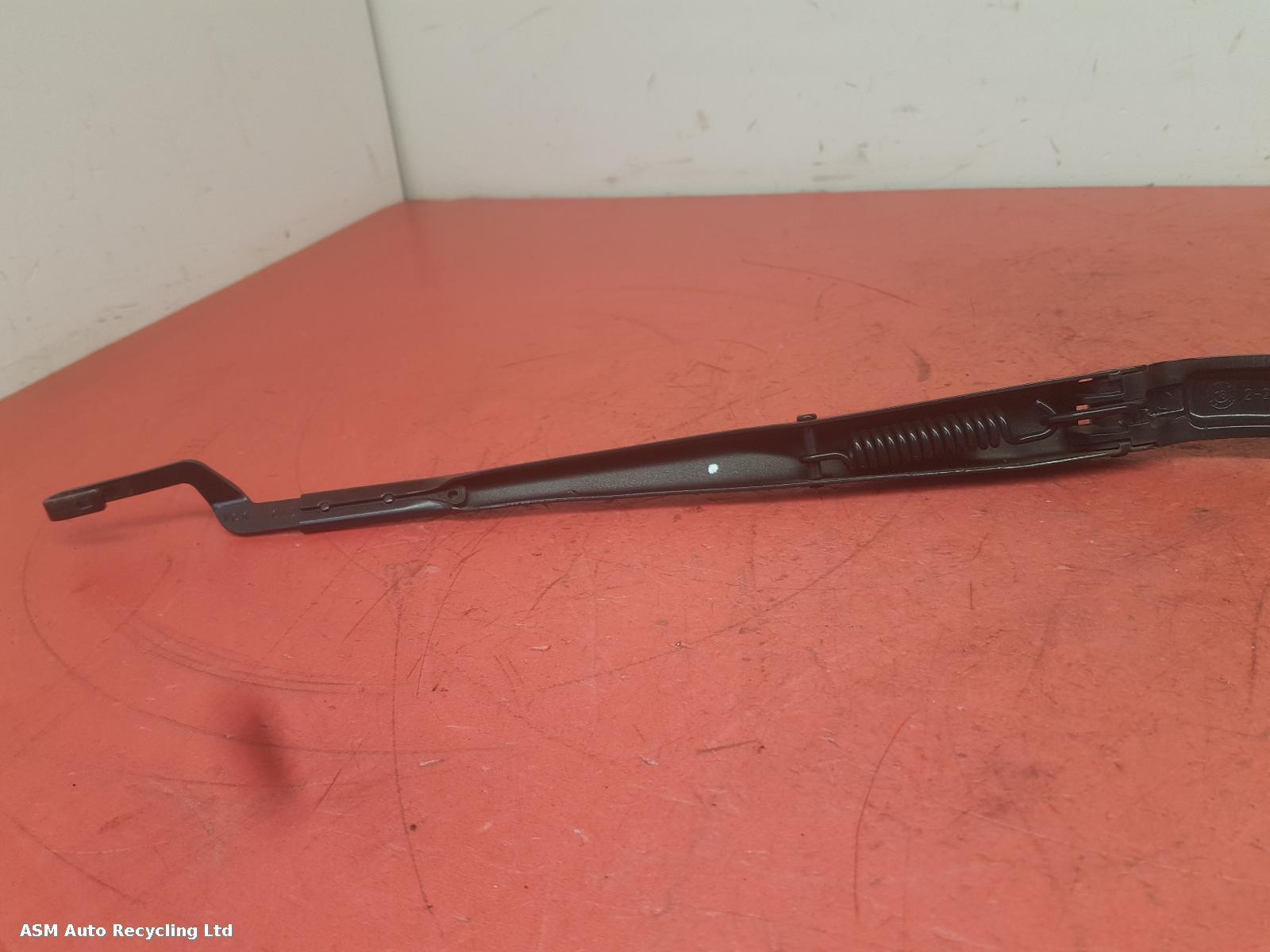 View Auto part Wiper Arm Kia Sportage 2018
