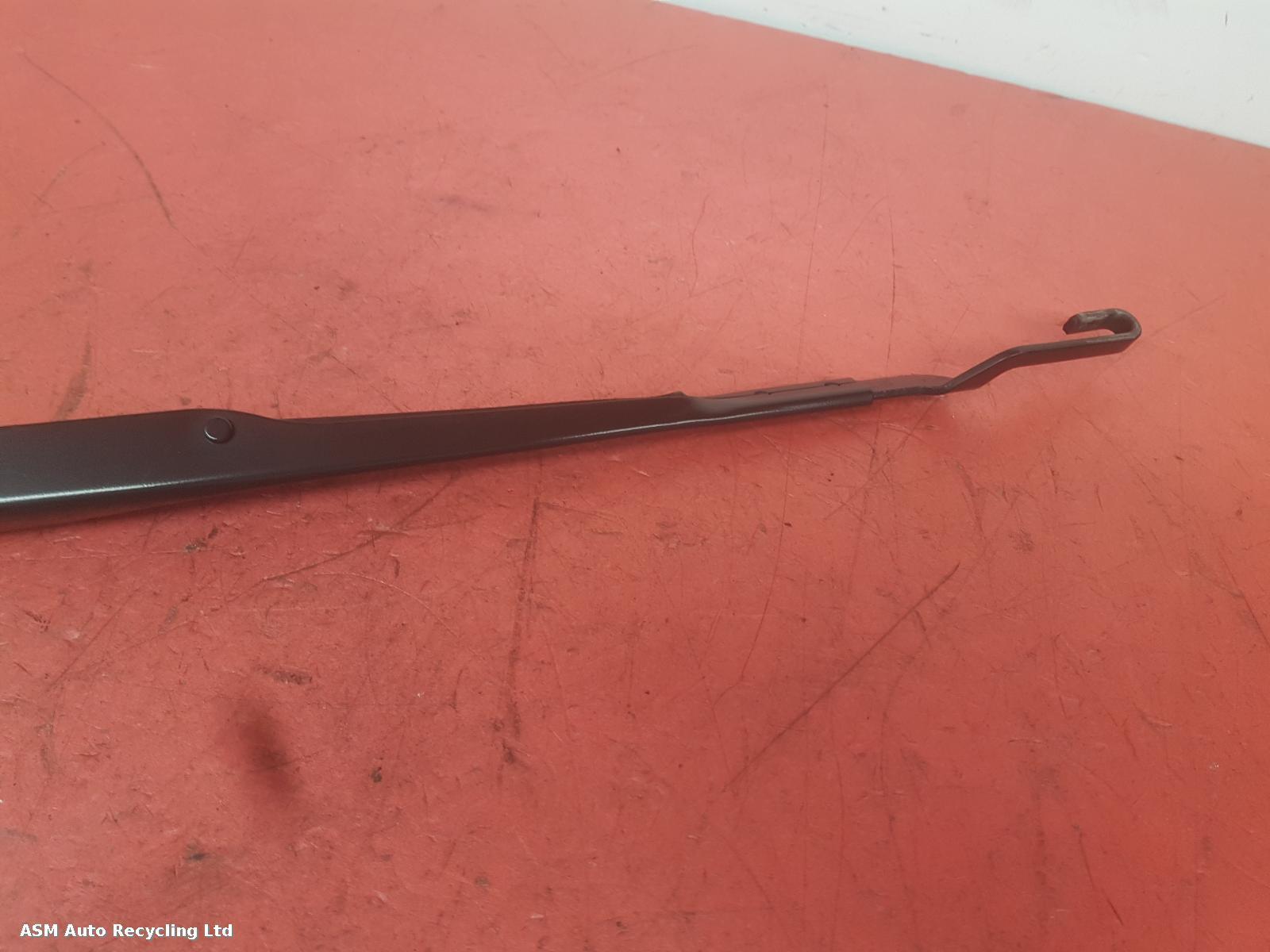 View Auto part Wiper Arm Kia Sportage 2018