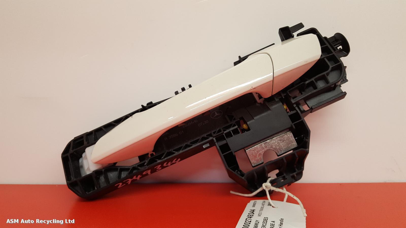 View Auto part Door Handle Mercedes A Class 2016