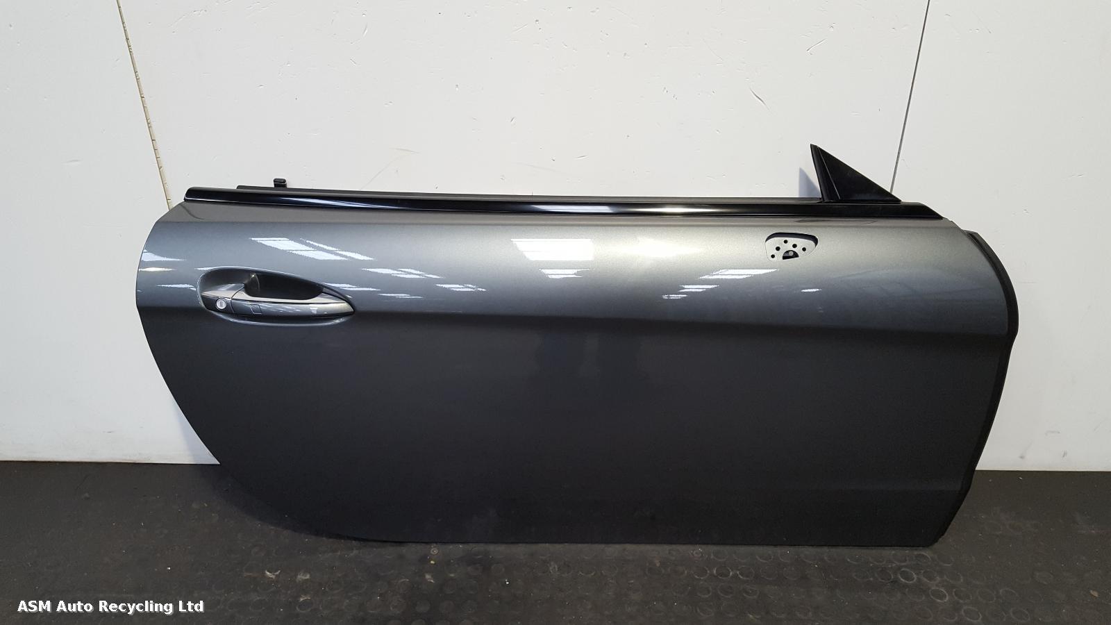View Auto part R Front Door Mercedes Sl 2019