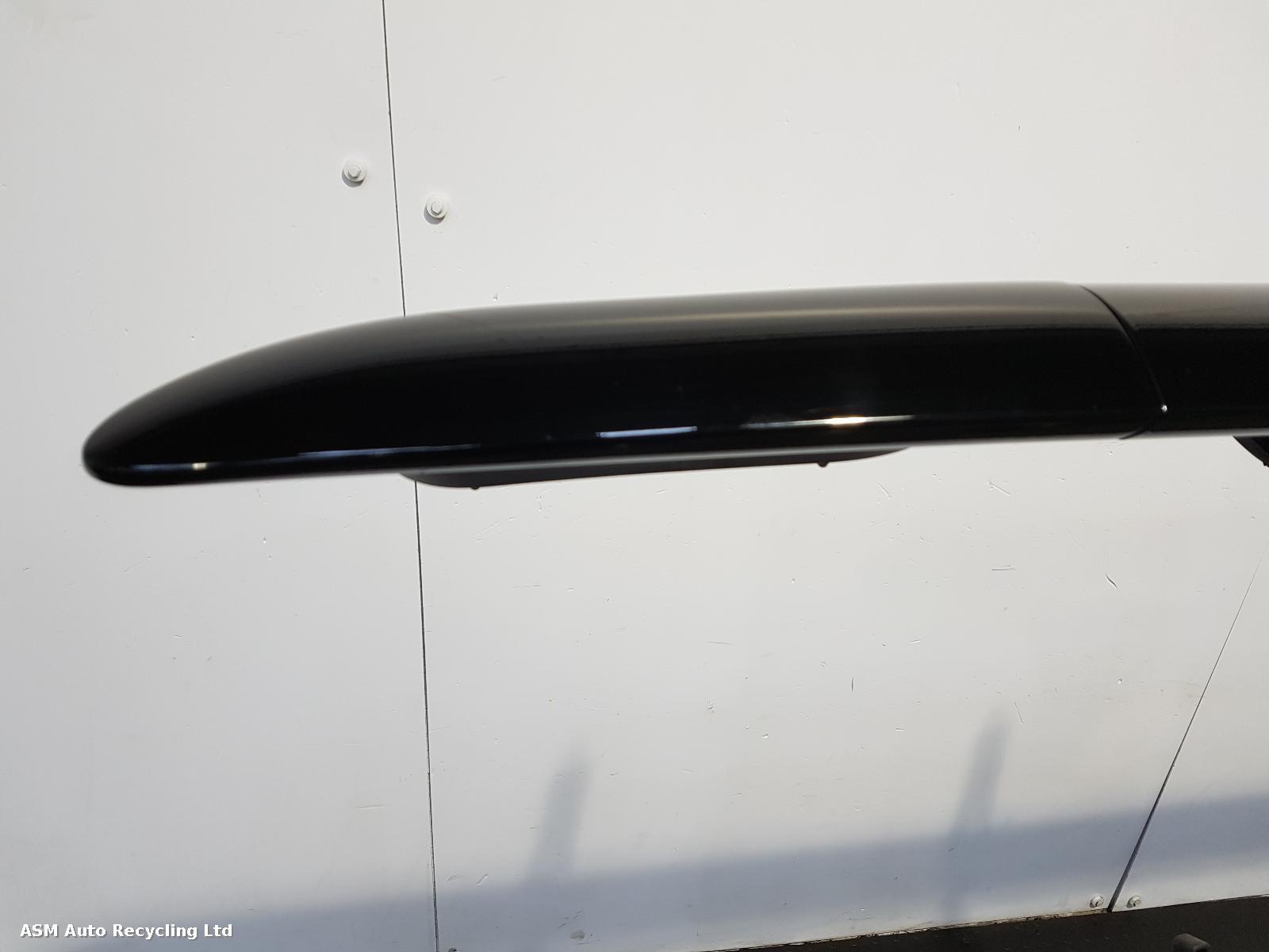 View Auto part Roof Rack/Bars Citroen C4 Cactus 2015
