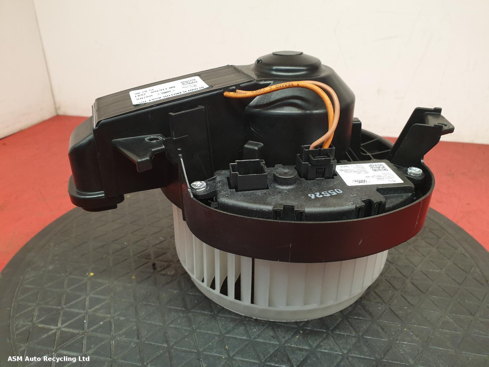 View Auto part Heater Motor/Assembly Jaguar Xe 2015