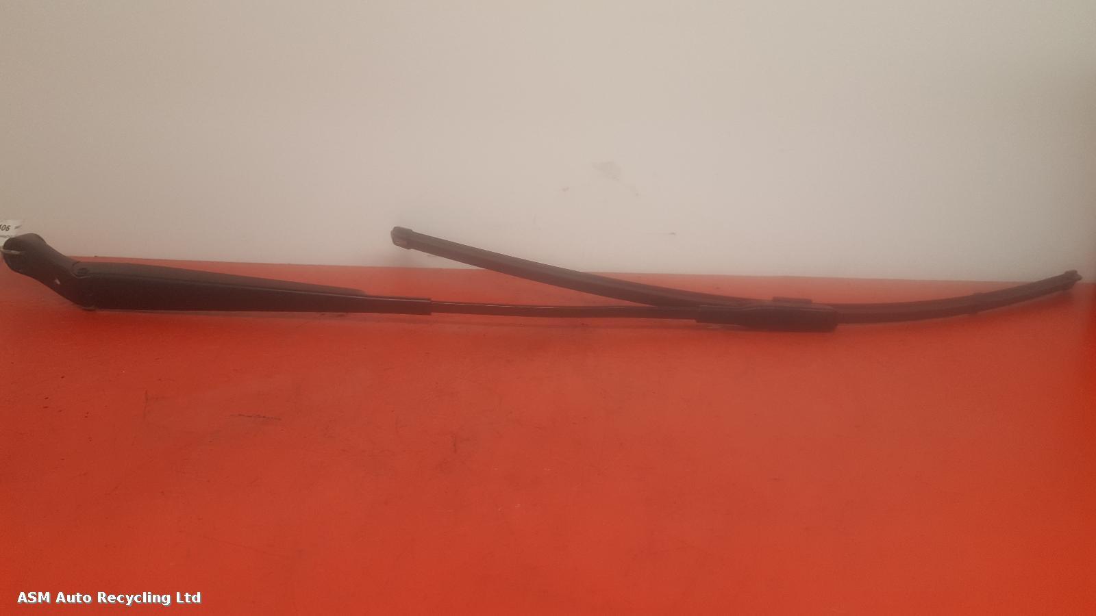 View Auto part Wiper Arm Vauxhall Zafira 2010