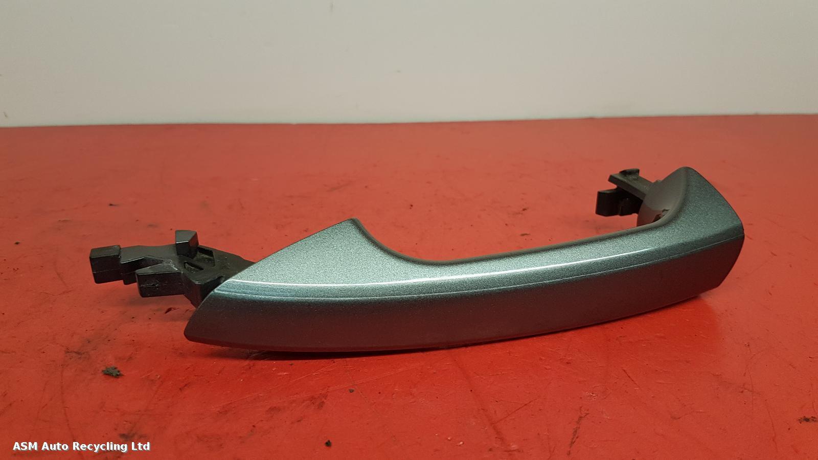 View Auto part Door Handle Mercedes A Class 2013