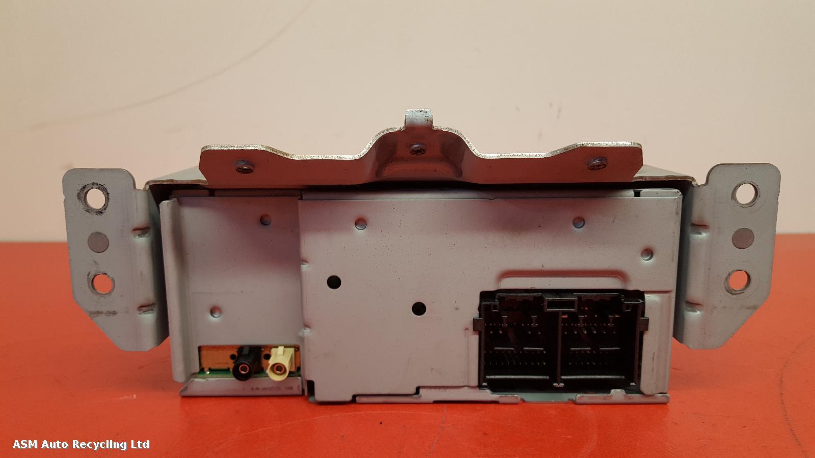 View Auto part CD Changer Ford Fiesta 2020