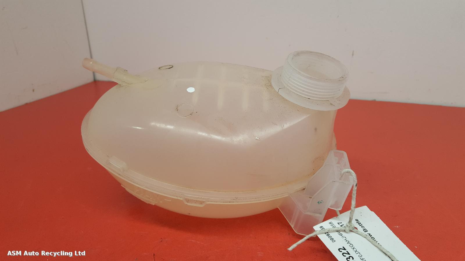 View Auto part Overflow Bottle Ford Fiesta 2017